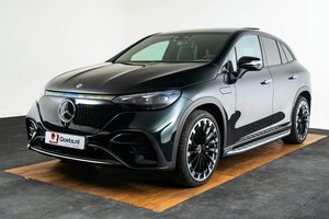 Mercedes EQE SUV linksvoor